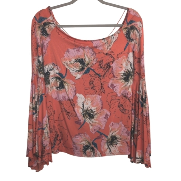 Free People We The Free Top Birds of Paradise Floral Bohochic Bell Sleeve Med - Picture 2 of 9